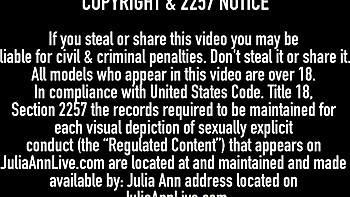 Julia Ann Live - pussy licking scene