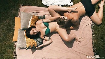 Sex at the backyard with a gorgeous brunette babe Belle OHara