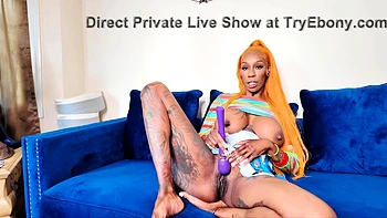 Montana with twerking booty rubs a thick-lipp tryebony