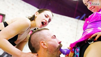 Amateur sex with passionate Anuskatzz and Lily Lu from Dirty Dreaz