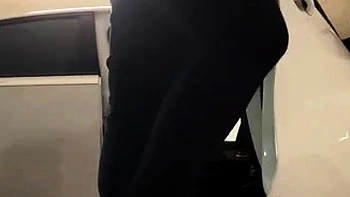 Close up MILF masturbation