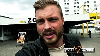 Thrilled Sidney Dark - amateur scene - Wolf Wagner Com