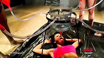 18-25 xxx with glamorous gill from Erotic Planet