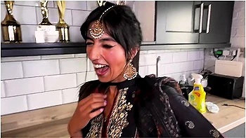 Bhabi Aaliyah Yasin Cheats On Her Husband With Danny D